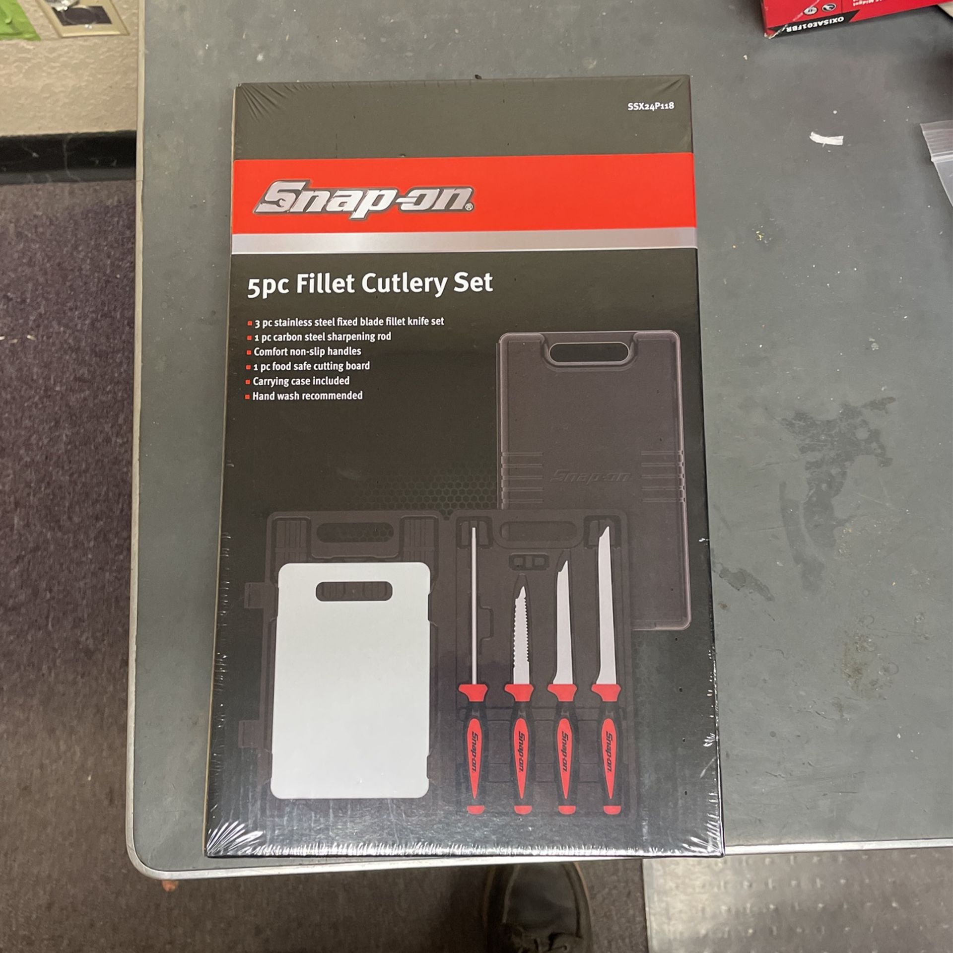 SNAP ON 5 PIECE FILLET CUTLERY SET