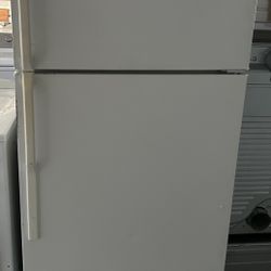 Apt Sized Fridge