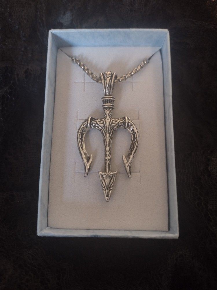 Gothic Trident Spear Necklace