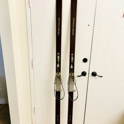 Vintage Wooden Skis (perfect for Wall) 