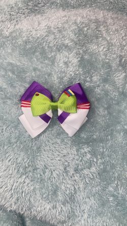 Buzz Lighter Inspired Bow