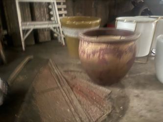 Ceramic pot large