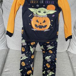 Disney Pajama Lot Sweatshirt And Hat Guys 6-8 Year Old