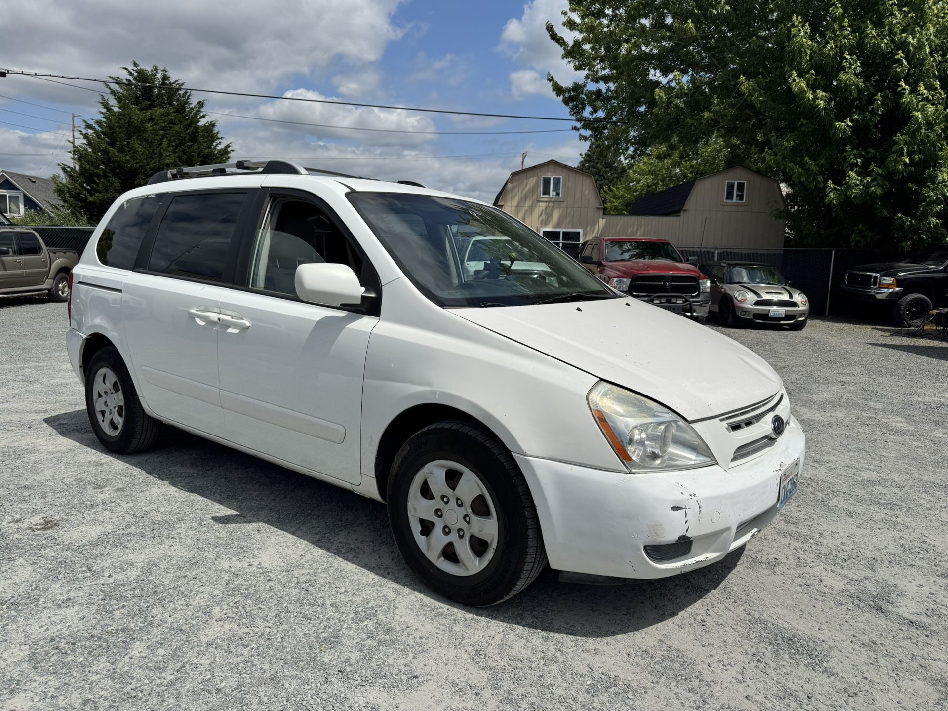 2007 Kia Sedona Minivan  167k miles Runs good  Clean title  No back seats  Firm on price  1650$ 253-444-7219 