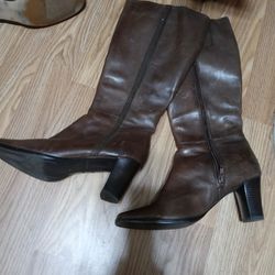 Brown Leather Boots Size 8M