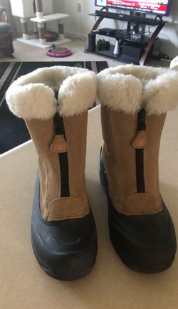 Polaris Snow Boots - women’s size 6
