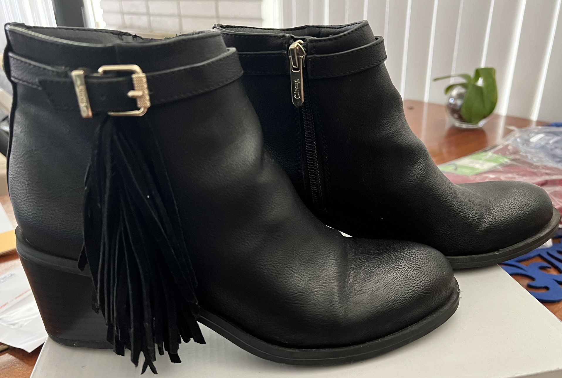 Women’s Black Ankle Boots Size 8