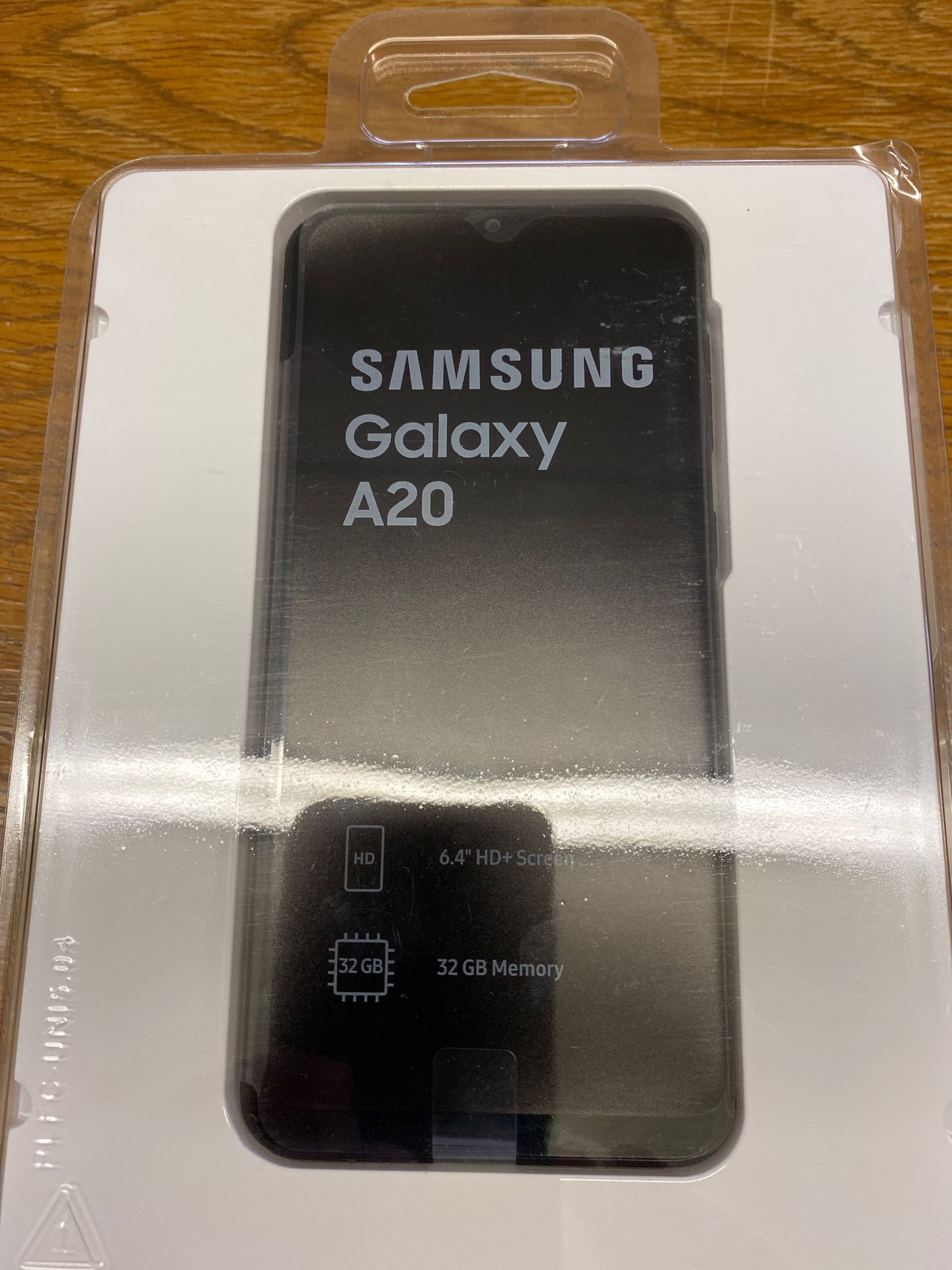 Samsung galaxy A20 32gb Tracfone