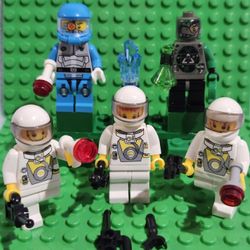 Lego Astronaut Spaceman Minifigure Bundle 