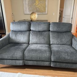 Reclining Couch And love Seat 