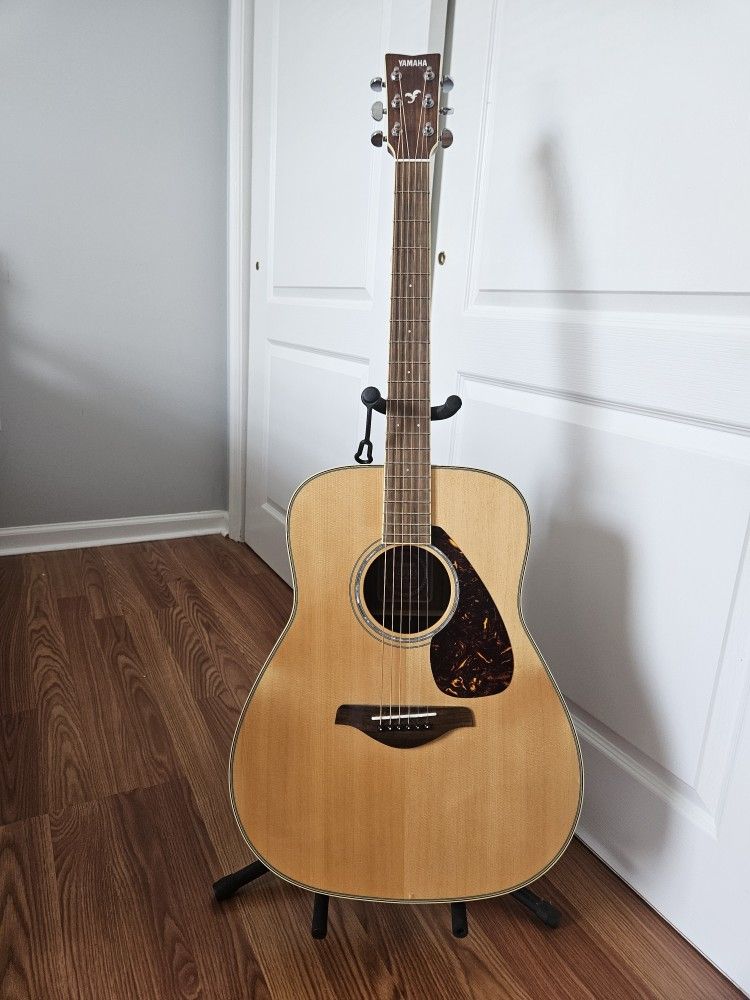 Yamaha FG730S