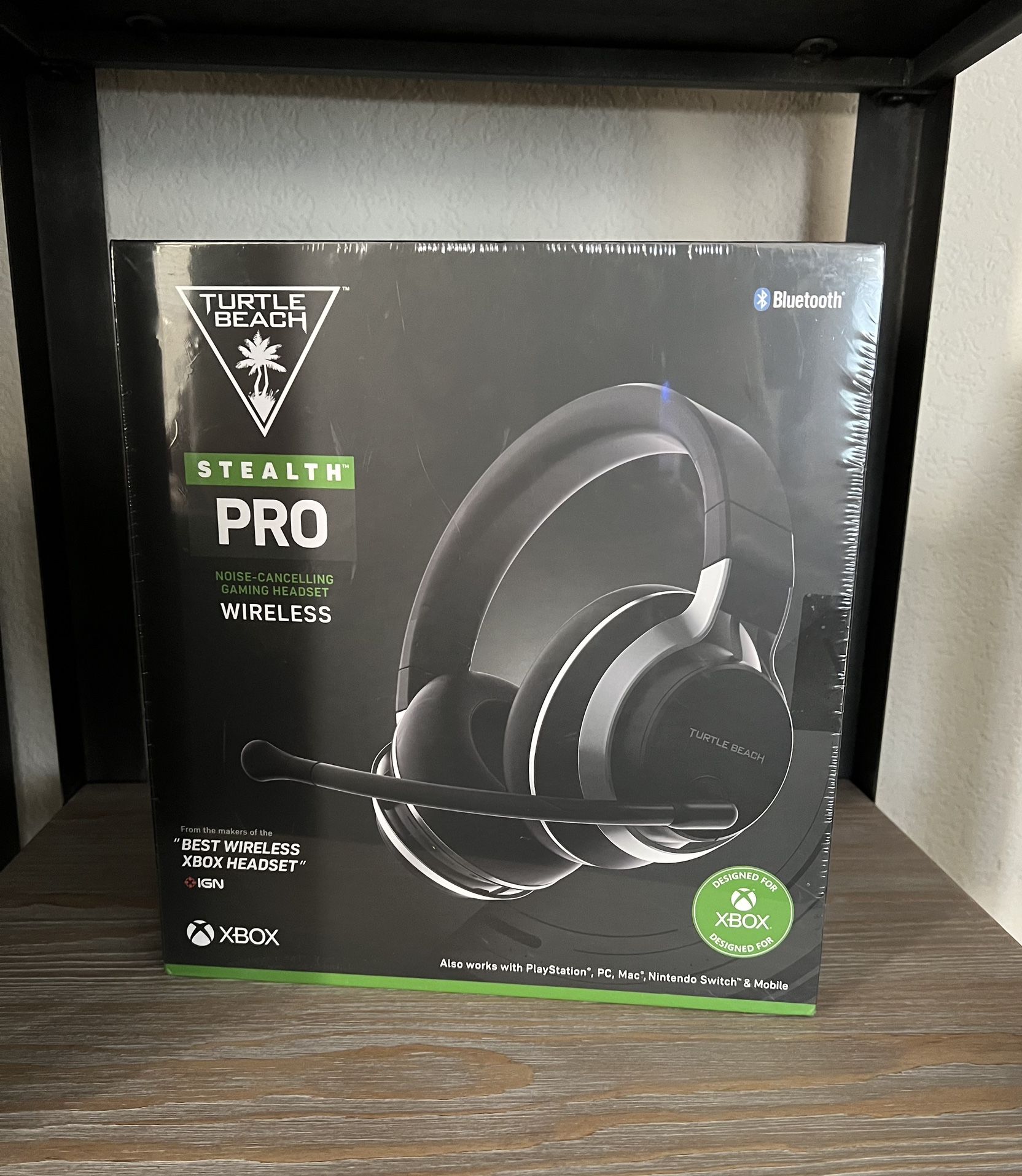 Turtle Beach Stealth Pro Wireless Noise-Canceling Gaming Headset Xbox PlayStation PC Mac Nintendo Switch Mobile