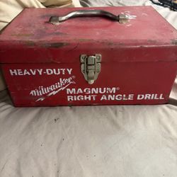 Milwaukee 3107-6 1/2" Corded D-Handle Angle Drill Kit