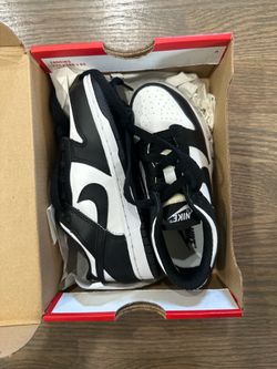Boys 11.5 Nike Dunks BRAND NEW