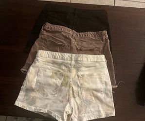 Universal Thread Shorts