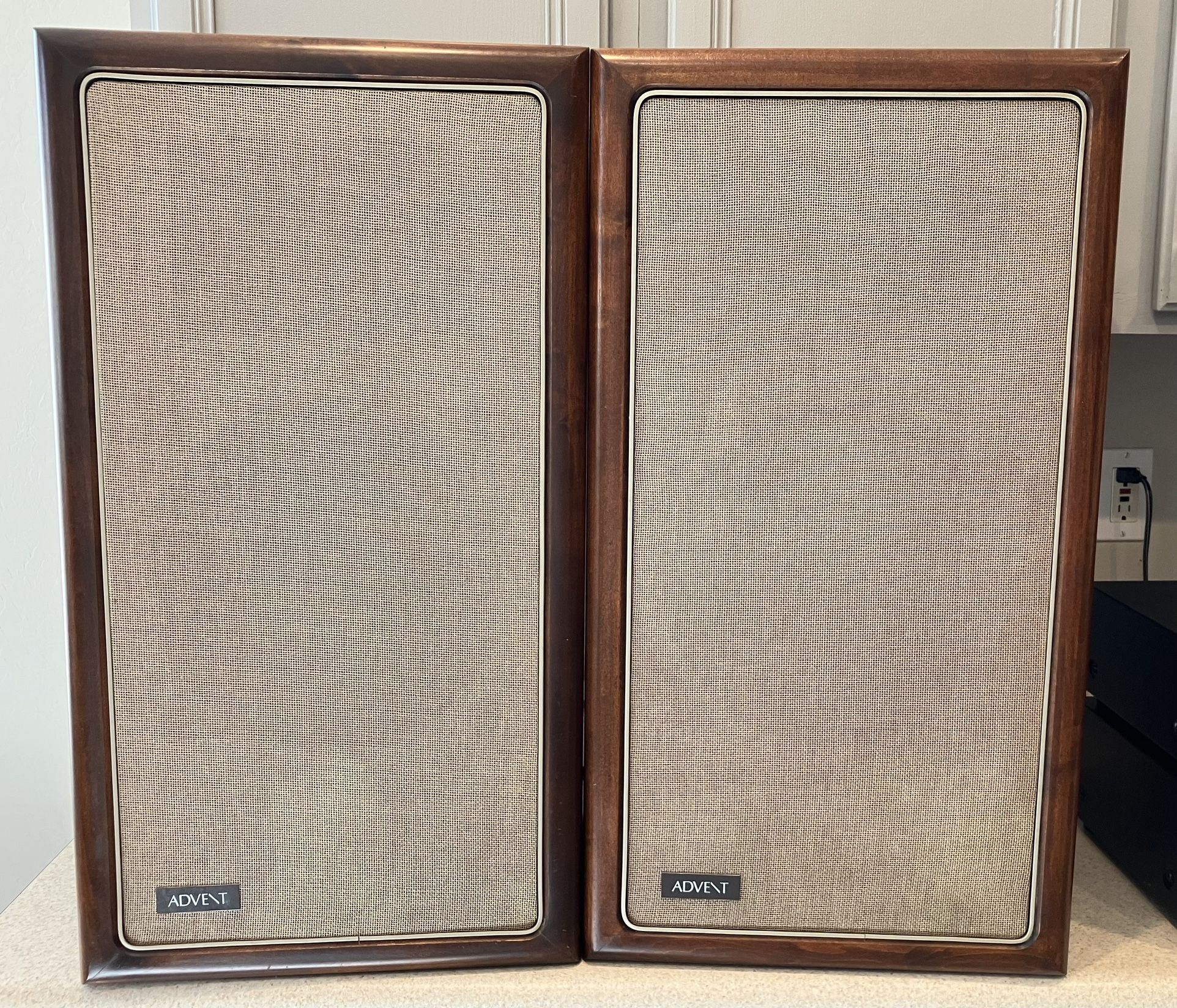 Vintage Advent A4 ‘New Advent’ Speakers