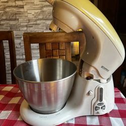 Kenmore 16-Speed 600W Tilt Head KSM100 Stand Mixer