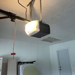 Garage Door Opener 