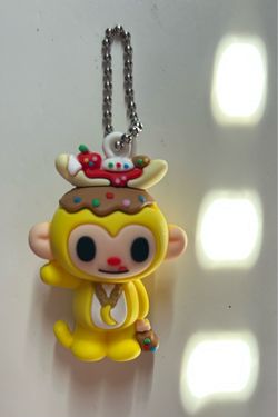 Tokidoki Split Keychain donutella and friends