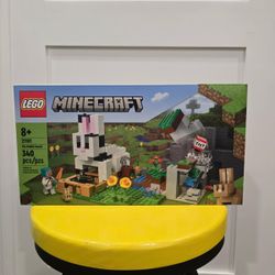 LEGO Minecraft That Rabbit Ranch Set21181 New and Retired