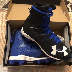 Under Armor Youth Cleats 5.5 Size