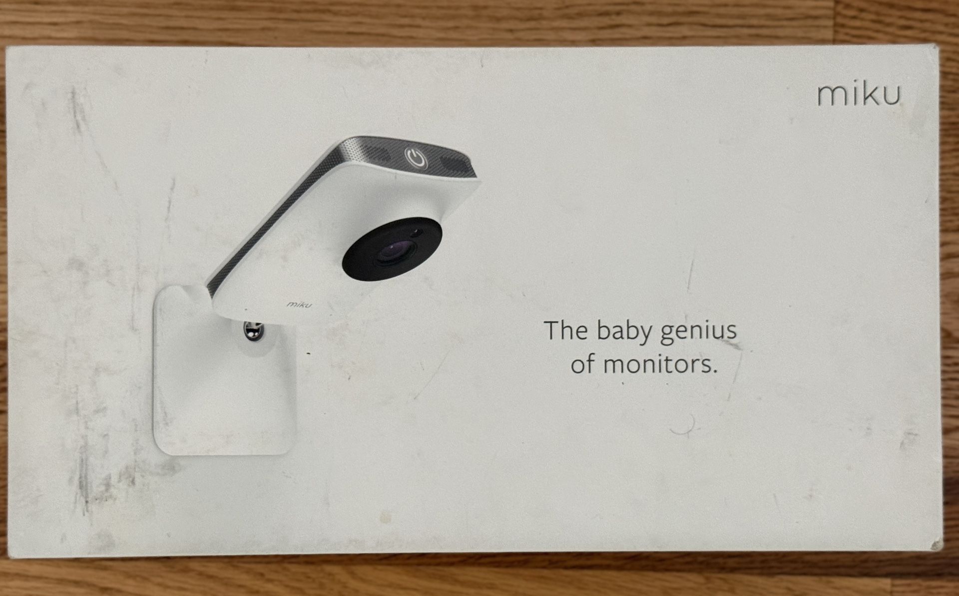 Miku Pro Smart Baby Monitor with Wall Mount Kit