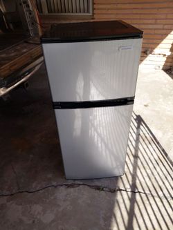 Vissani mini refrigerator.
