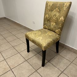 Accent chair
