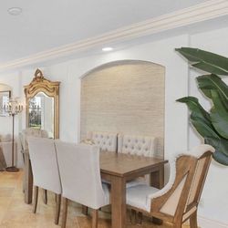 $1000 Dining Set Kitchen Set Table With Chairs