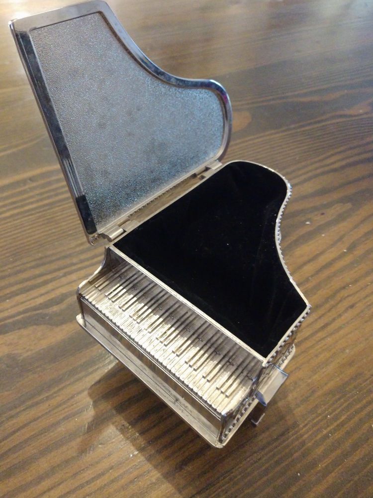 Silver Piano Music Box Grand Piano Storage Box