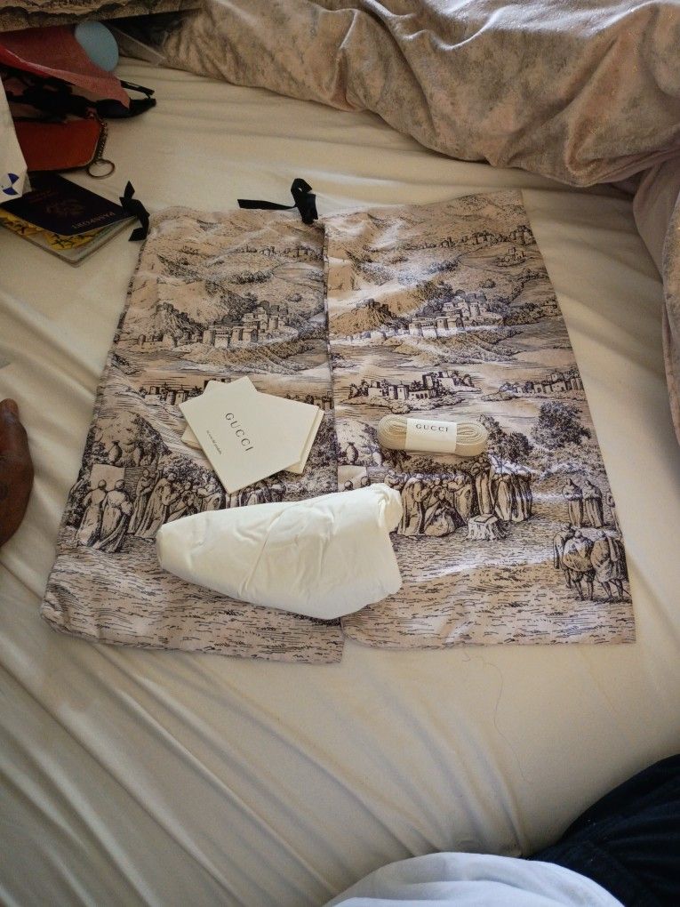2 Gucci Shoe Duster Bags With Laces