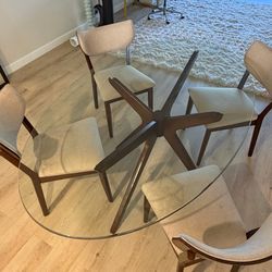 Rooms To Go Delmon Dining Set – Oval Glass Table + 4 Chairs