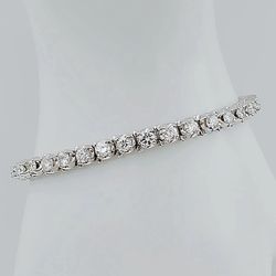 Women's 14K White Gold 6.01 Carat Total Weight (SI Color H) 18.4 GR Diamond Tennis Bracelet.