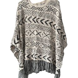 BB Dakota cream & black boho knit oversized poncho. One Size Fits All.  Aztec.  Fringe Excellent condition Comes from a pet and smoke free household  