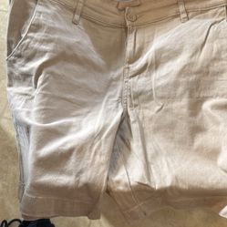 Clearance Women’s Size 8 Shorts Price Is For Each