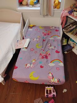Toddler bed and dresser