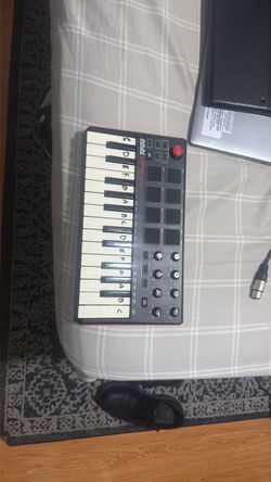 Akai MPK Mini MIDI Keyboard Controller