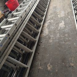 40' Werner Black Tip Ladder 325.00