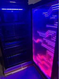 LED light mini fridge