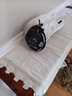 Mizuno ST200x Driver, RH,10.5  Ascent 60x Cover