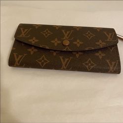 Real leather wallet,Price is firm