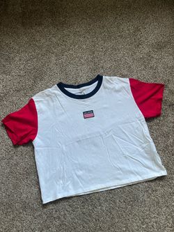 New Women’s Hollister Patriotic T-shirt