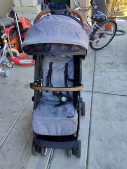 Self-Folding Lightweight Travel Stroller