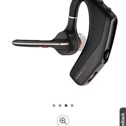 Poly VoyagerLegend 30 Noiset canceling Bluetooth computer headset