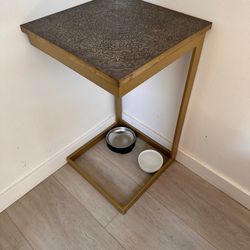 Modern Gold Side Table / End Table – Decorative Top