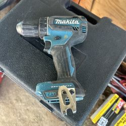 Makita cordless drill excellent shape $30