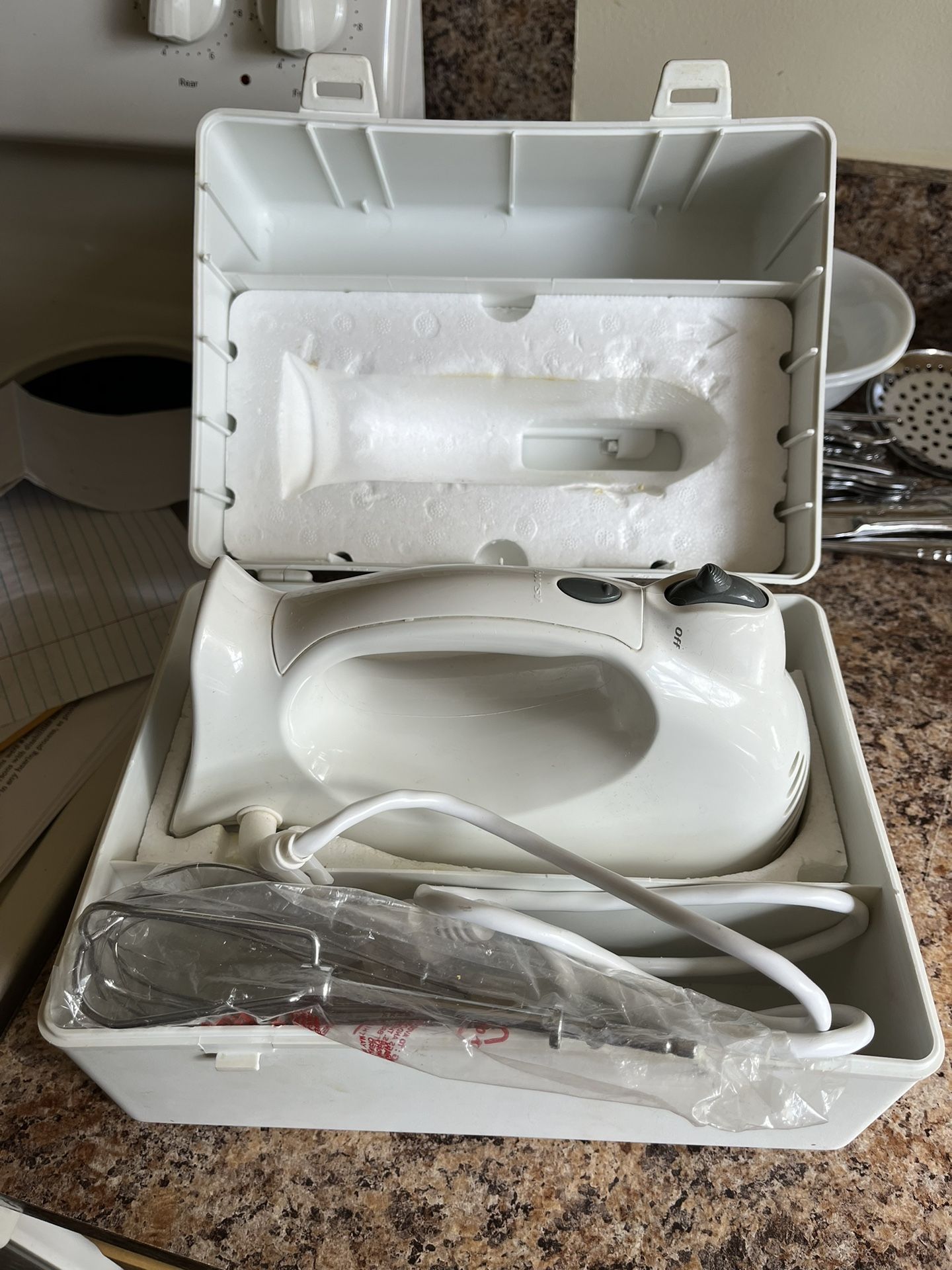 Electric Hand Mixer