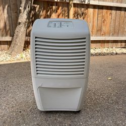 Dehumidifier 