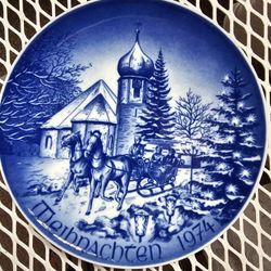 $20.00 - (2) Christmas "Bareuther/German" Collectibles!  PICKUP SATURDAY AT THE WOODLANDS IN MORROW COMMUNITY GARAGE SALE!!