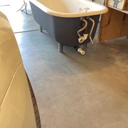 Cast Iron Tub 